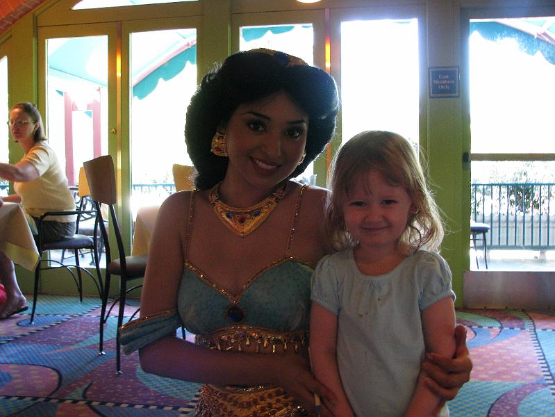 IMG_0946.JPG - Two princesses..Jasmine and Madeleine